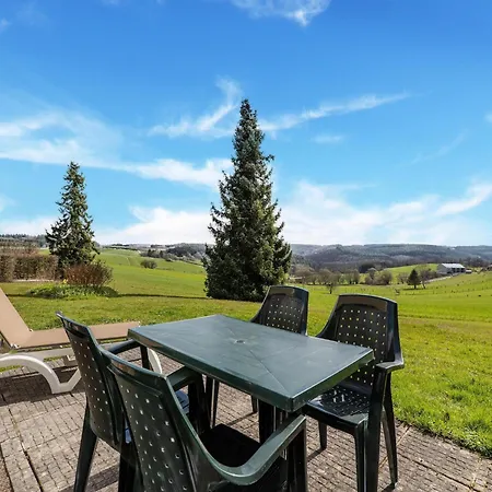 Holiday home Les Hirondelle For 8 Persons, Cleaning Included Bievre