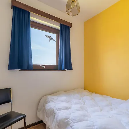 Les Hirondelle For 8 Persons, Cleaning Included بيت للعطل
