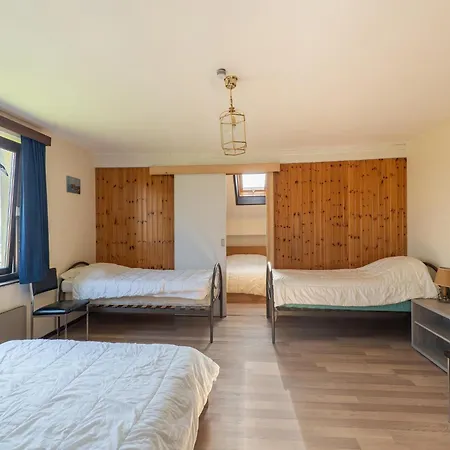 Les Hirondelle For 8 Persons, Cleaning Included * Bievre